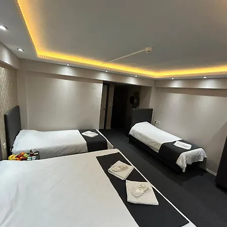 فندق مبيت وإفطار Grand Sezgin اسطنبول