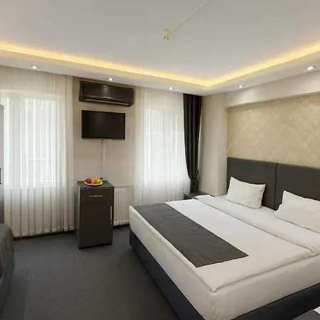 Grand Sezgin Oda ve Kahvaltı