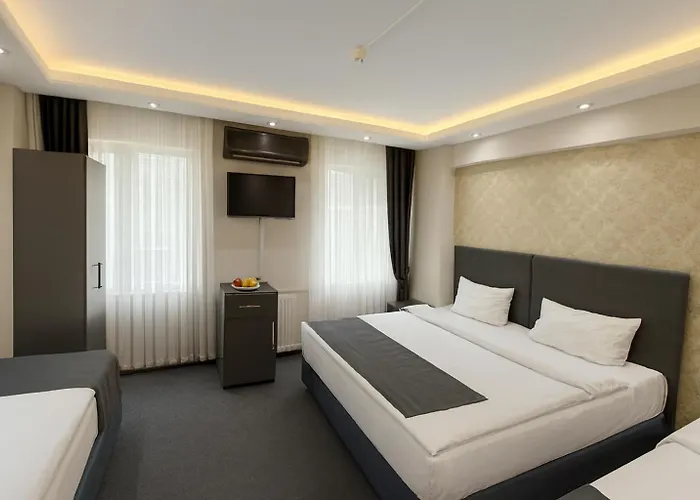 Grand Sezgin Bed & Breakfast